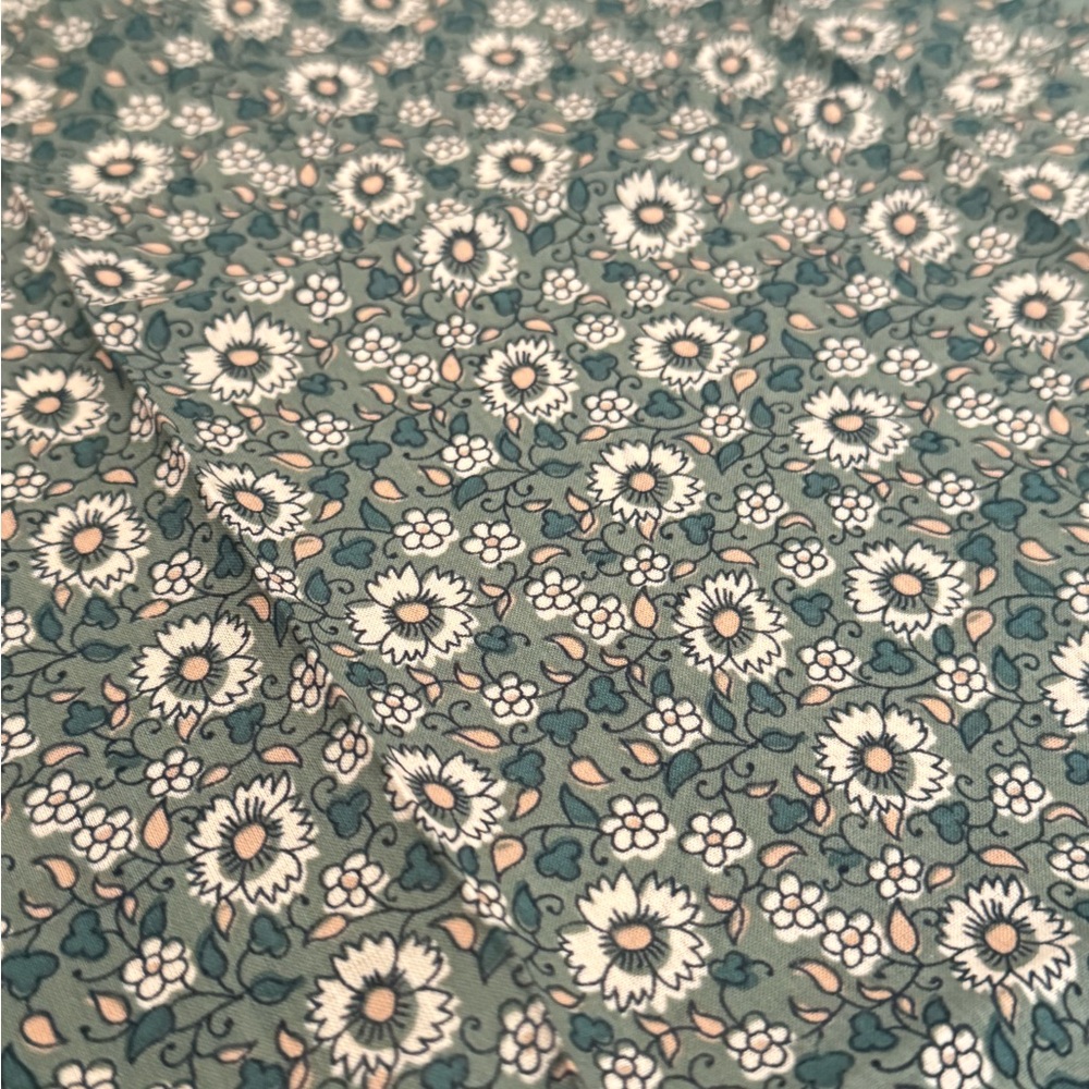 Sezane 100% Cotton Floral Square Scarf/ green printed/ NEW - Picture 3 of 5
